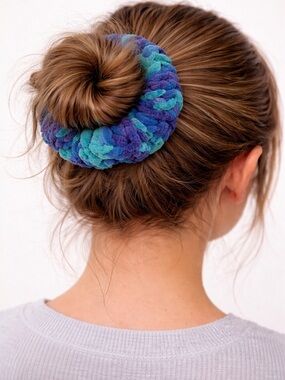 🧩 Crochet Scrunchies- set of 2 Handmade